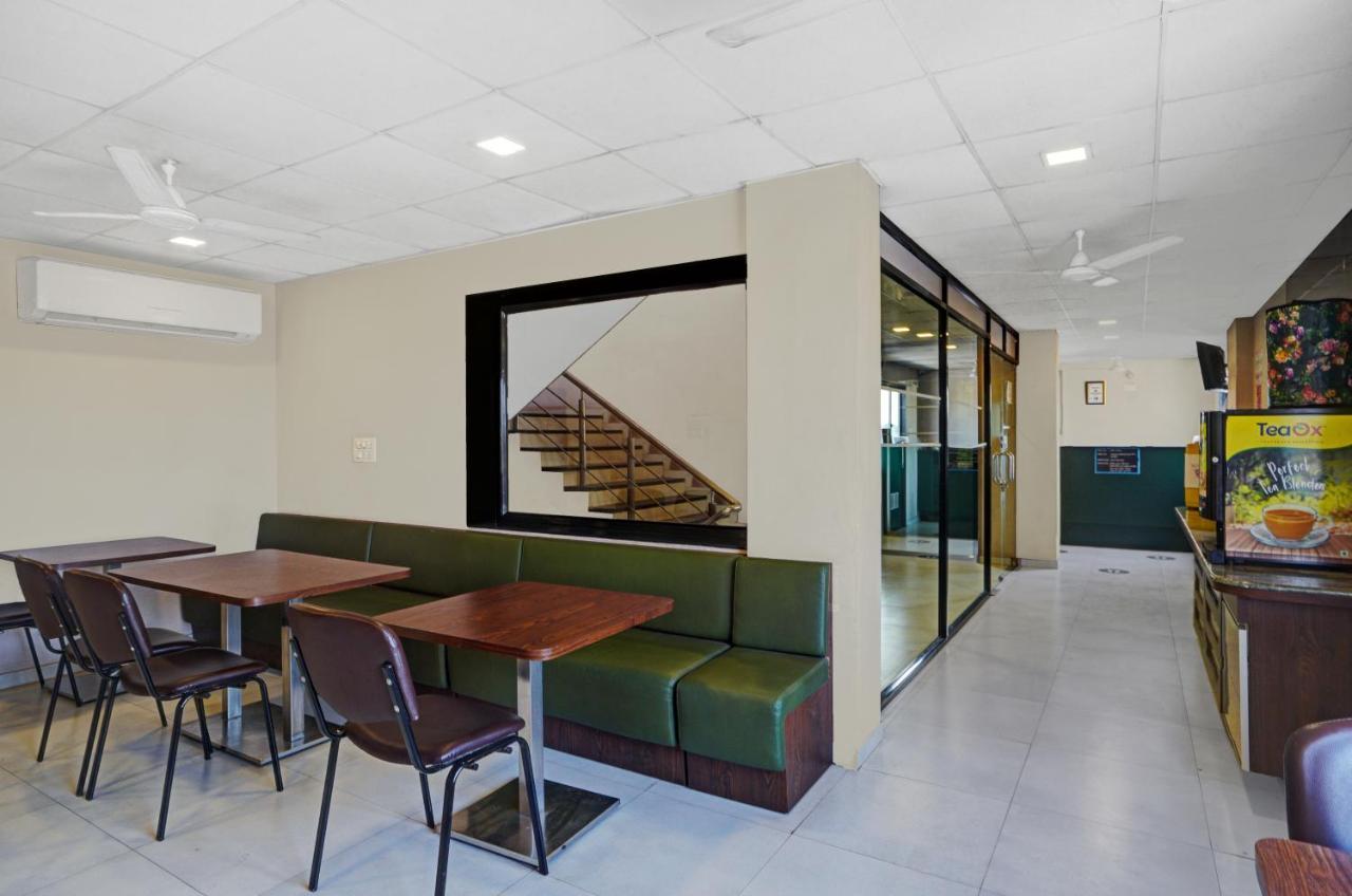 Greenotel Rooms Hazira, Surat Dış mekan fotoğraf