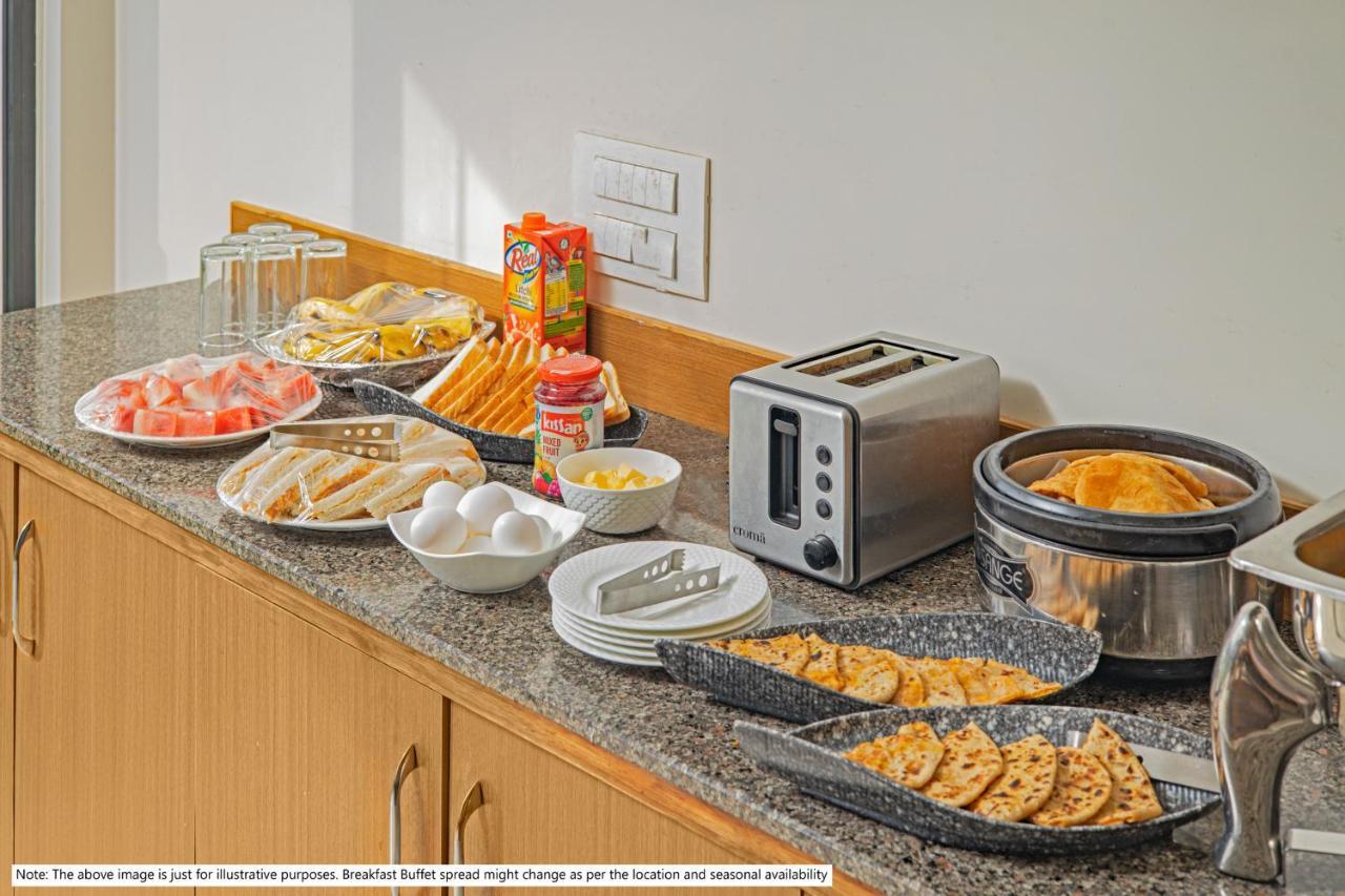 Greenotel Rooms Hazira, Surat Dış mekan fotoğraf