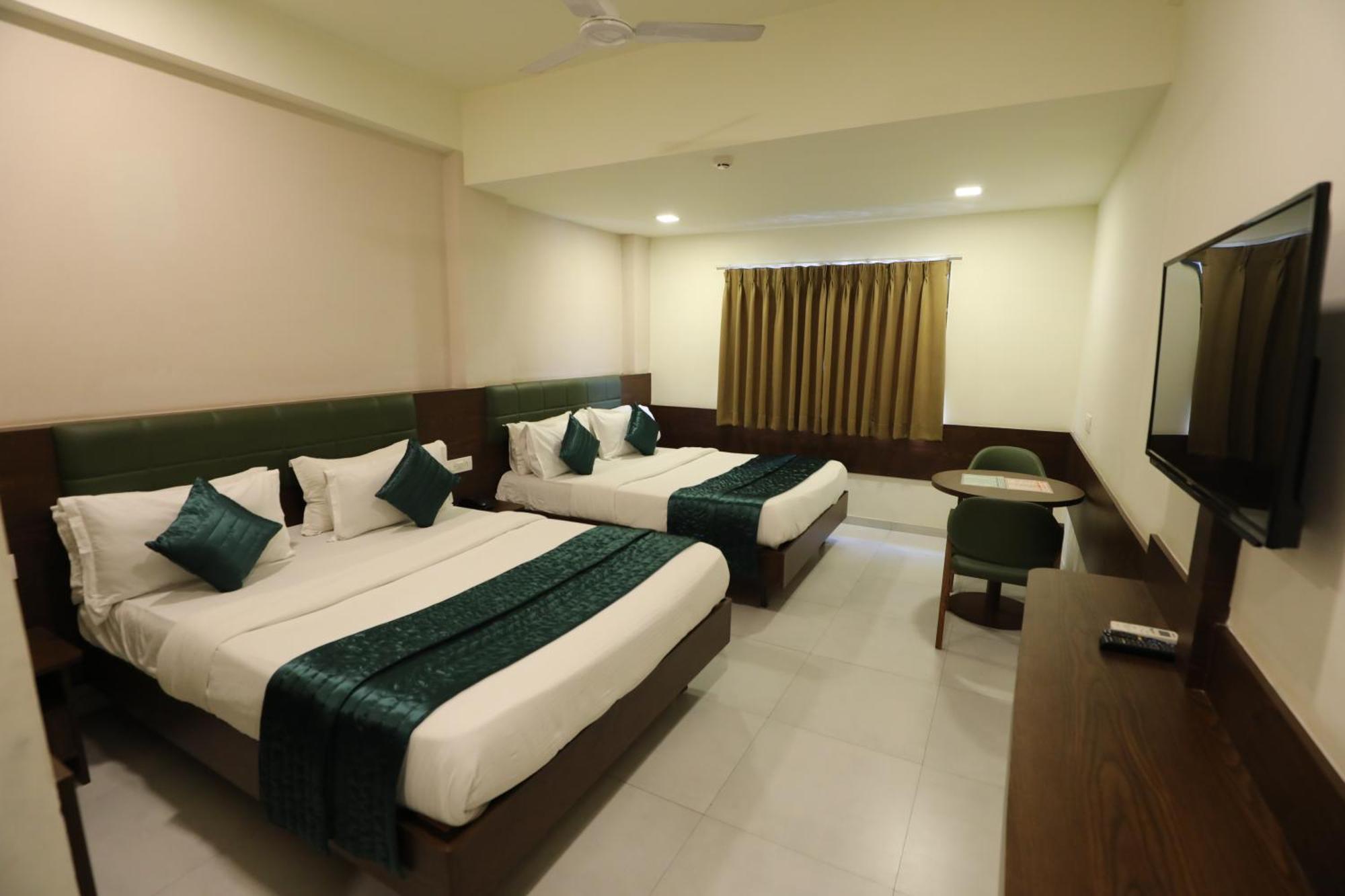 Greenotel Rooms Hazira, Surat Dış mekan fotoğraf