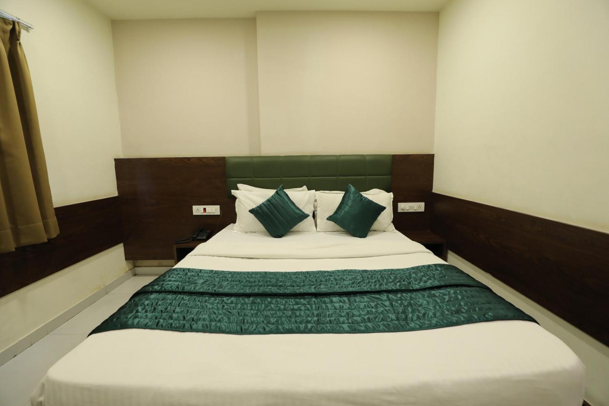 Greenotel Rooms Hazira, Surat Dış mekan fotoğraf