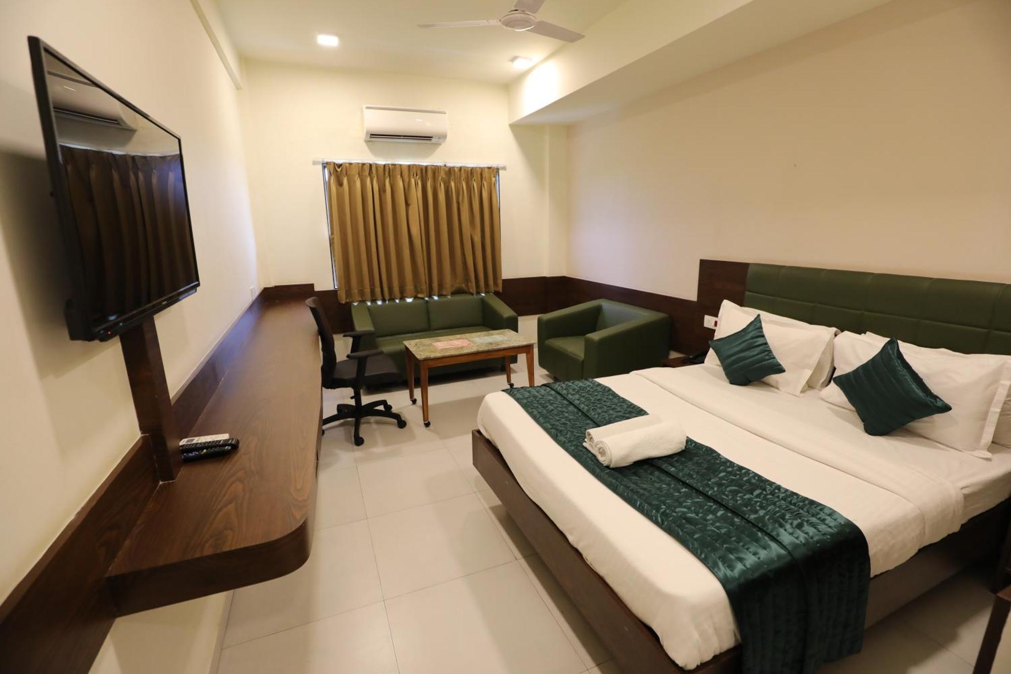 Greenotel Rooms Hazira, Surat Dış mekan fotoğraf