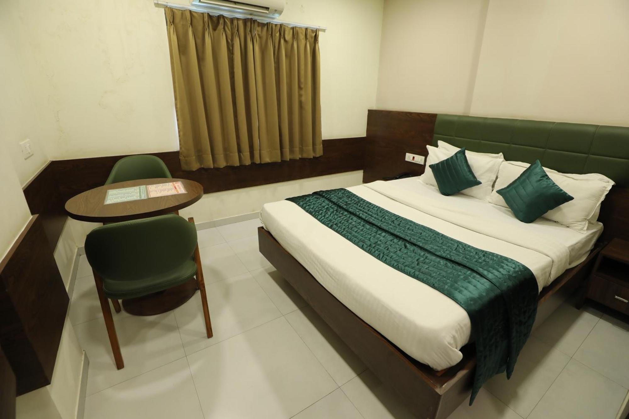 Greenotel Rooms Hazira, Surat Dış mekan fotoğraf