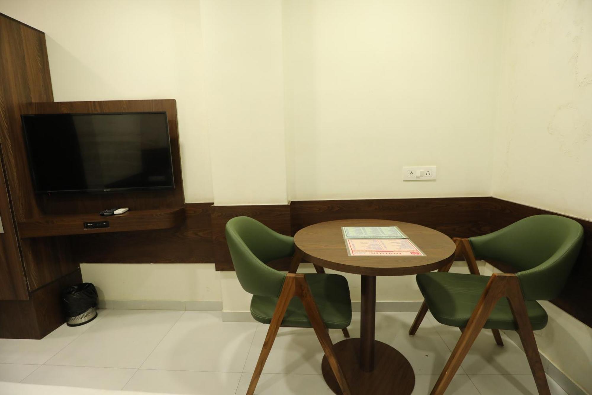 Greenotel Rooms Hazira, Surat Dış mekan fotoğraf