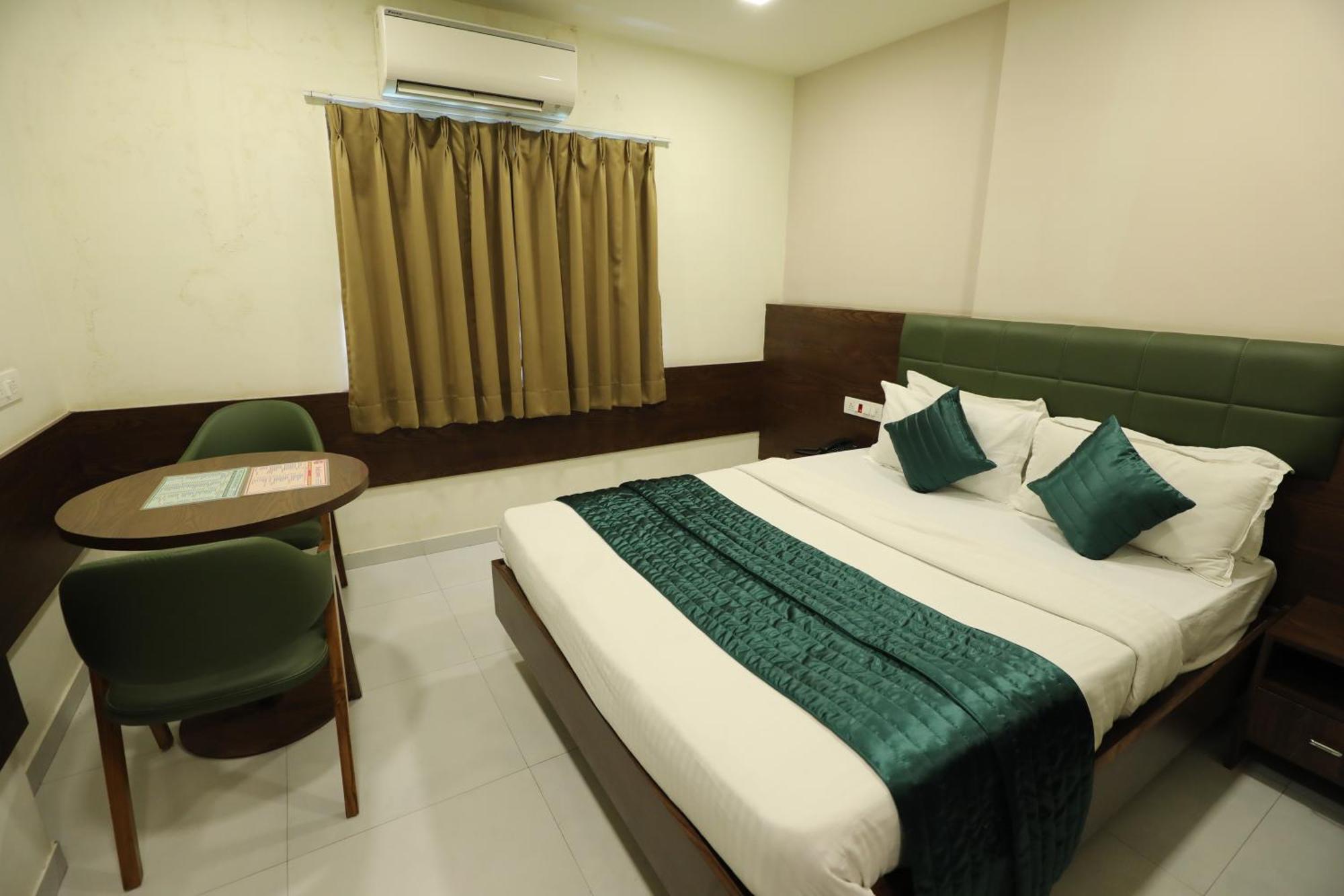 Greenotel Rooms Hazira, Surat Dış mekan fotoğraf
